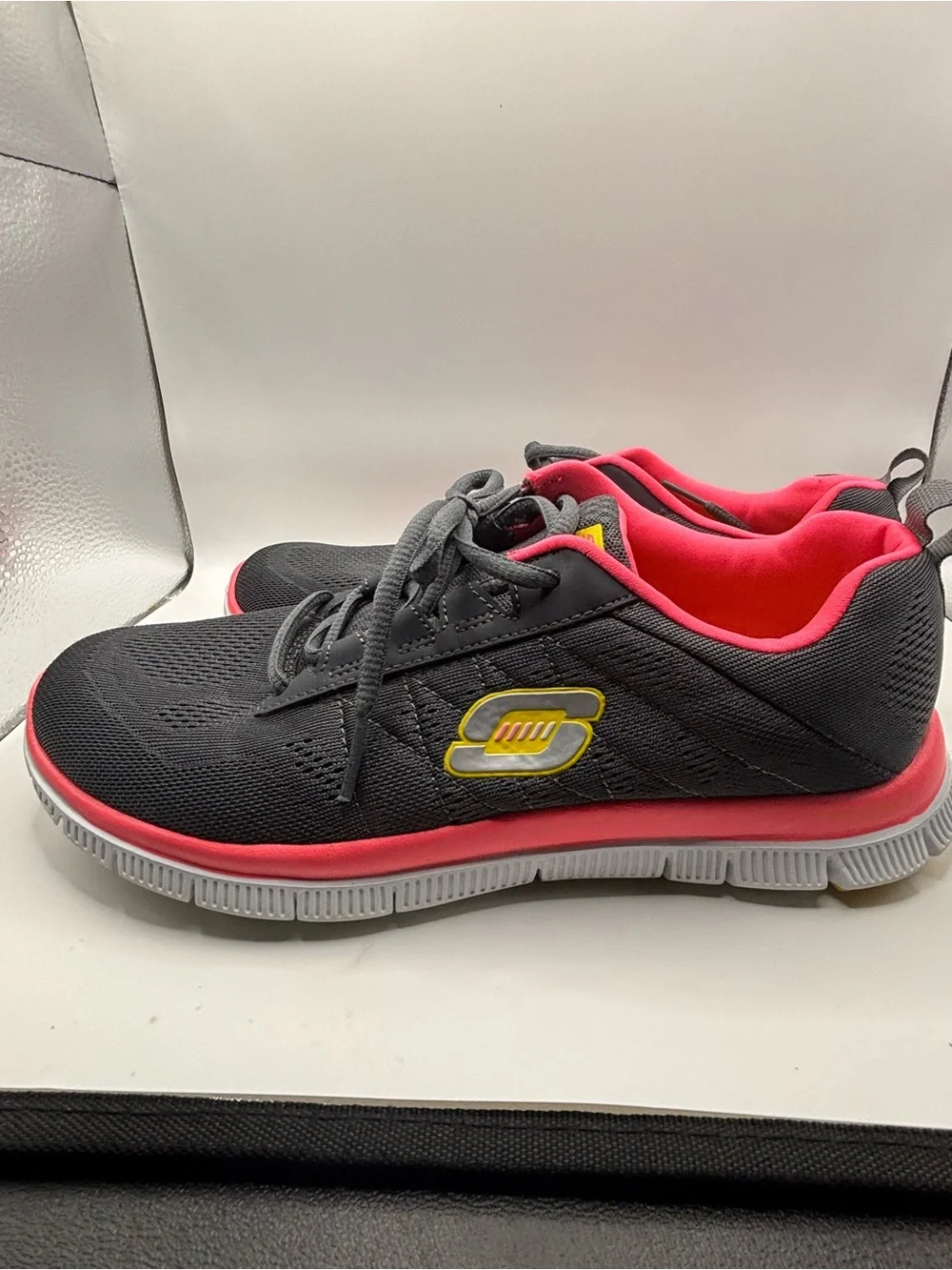 Skechers Gray Sneakers with Pink Accents and Yellow Logo